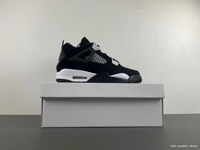 Reps LUCY THUNDER